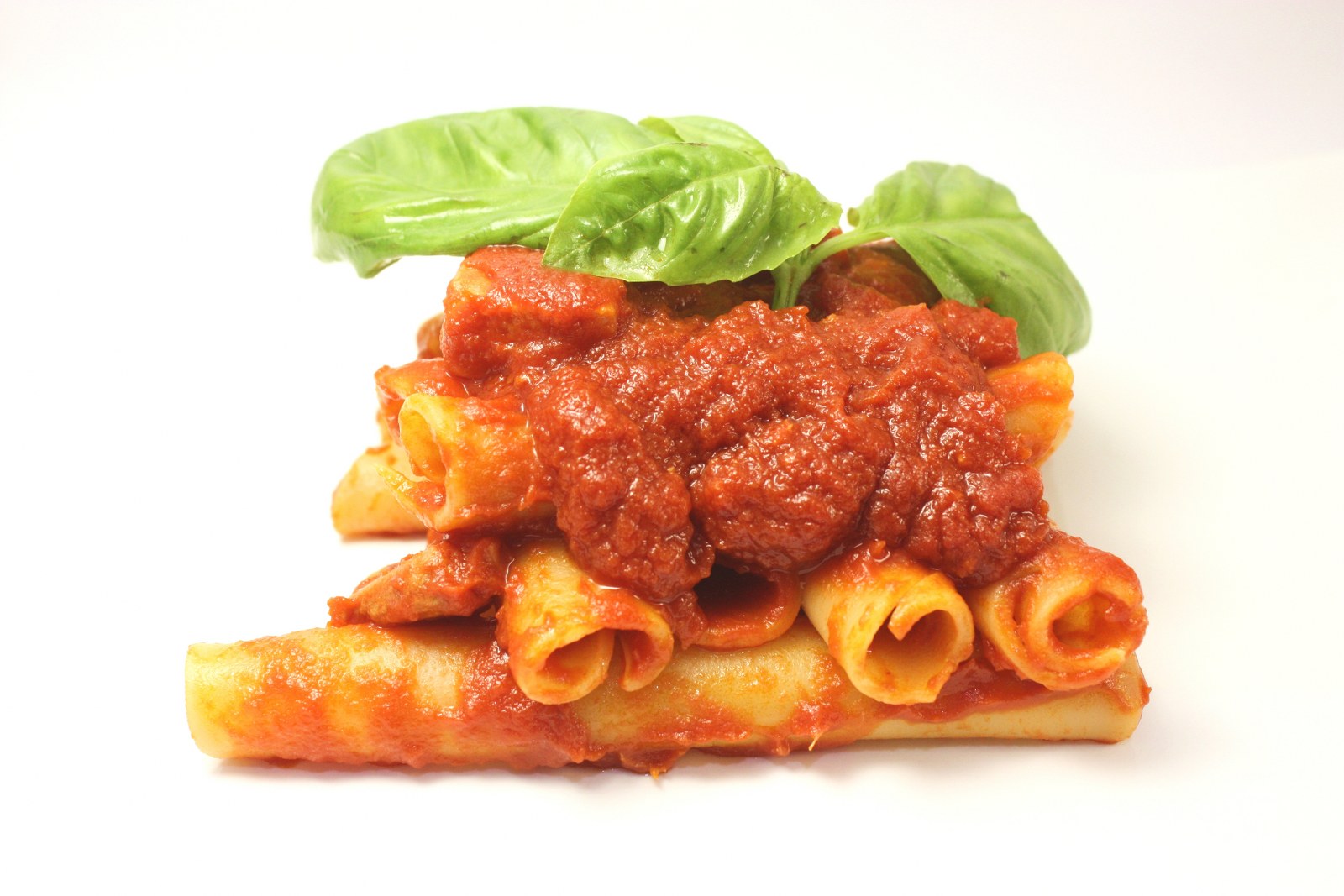 Candele al rag&ugrave; di tonno